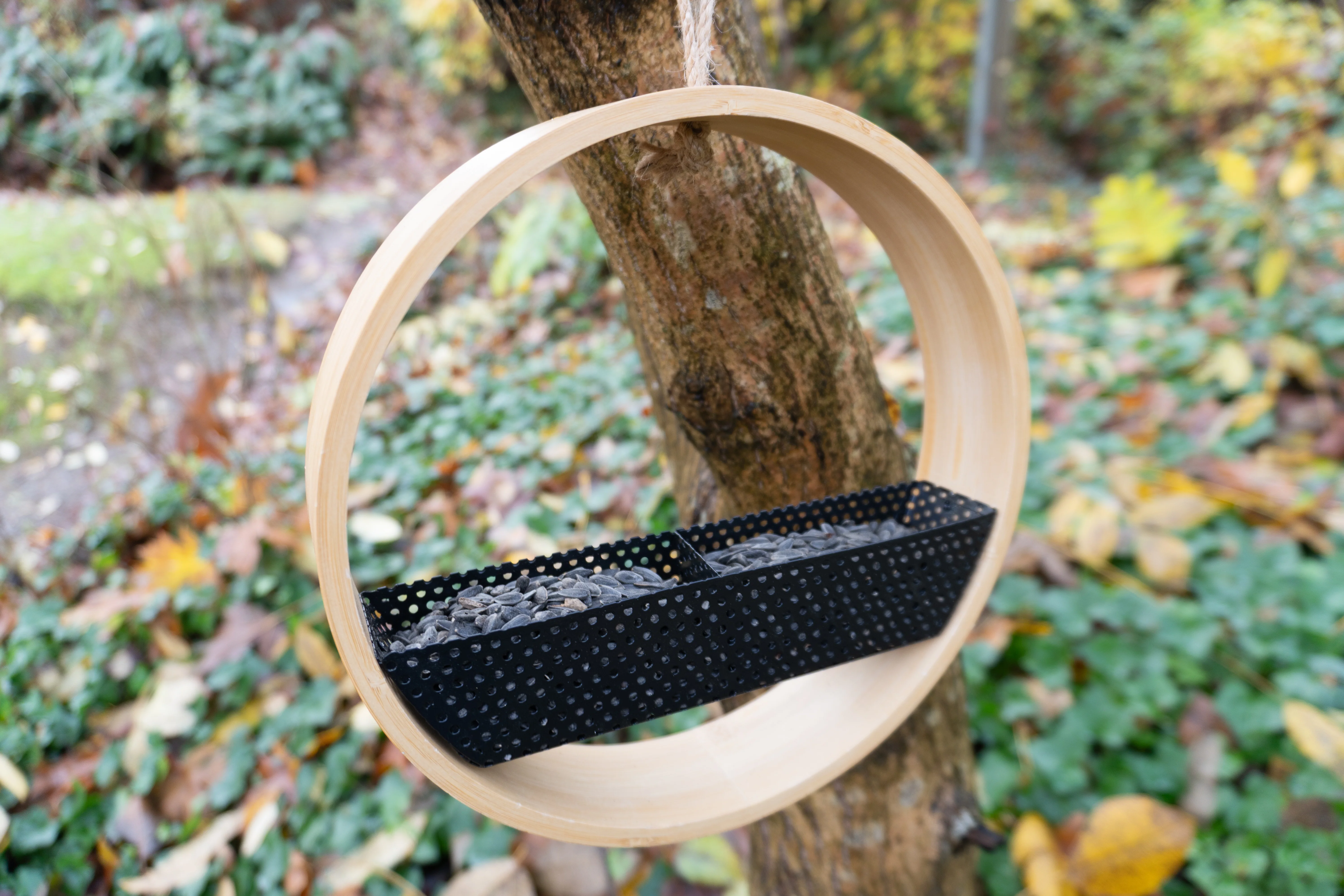 Bamboo 360 Bird Feeder - Image 2